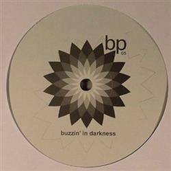 Download Top Buzz - Buzzin In Darkness