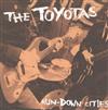 écouter en ligne The Toyotas - Run Down Cities